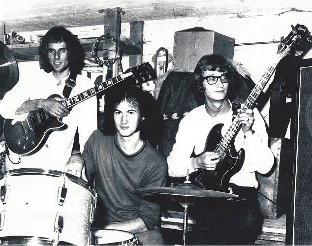 Bunker Hill Photo-a Bunker Hill Photo-a